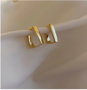 Dior-Style Zirkonia Earrings, 18K Gold-Plated (One Pair)
